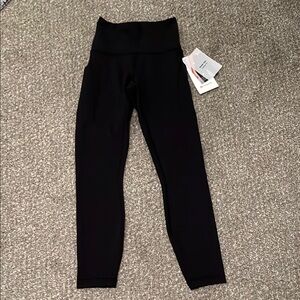 Lululemon wunder train leggings. 4